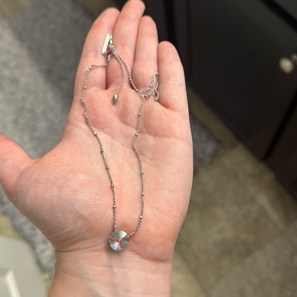 Kendra Scott necklace - silver